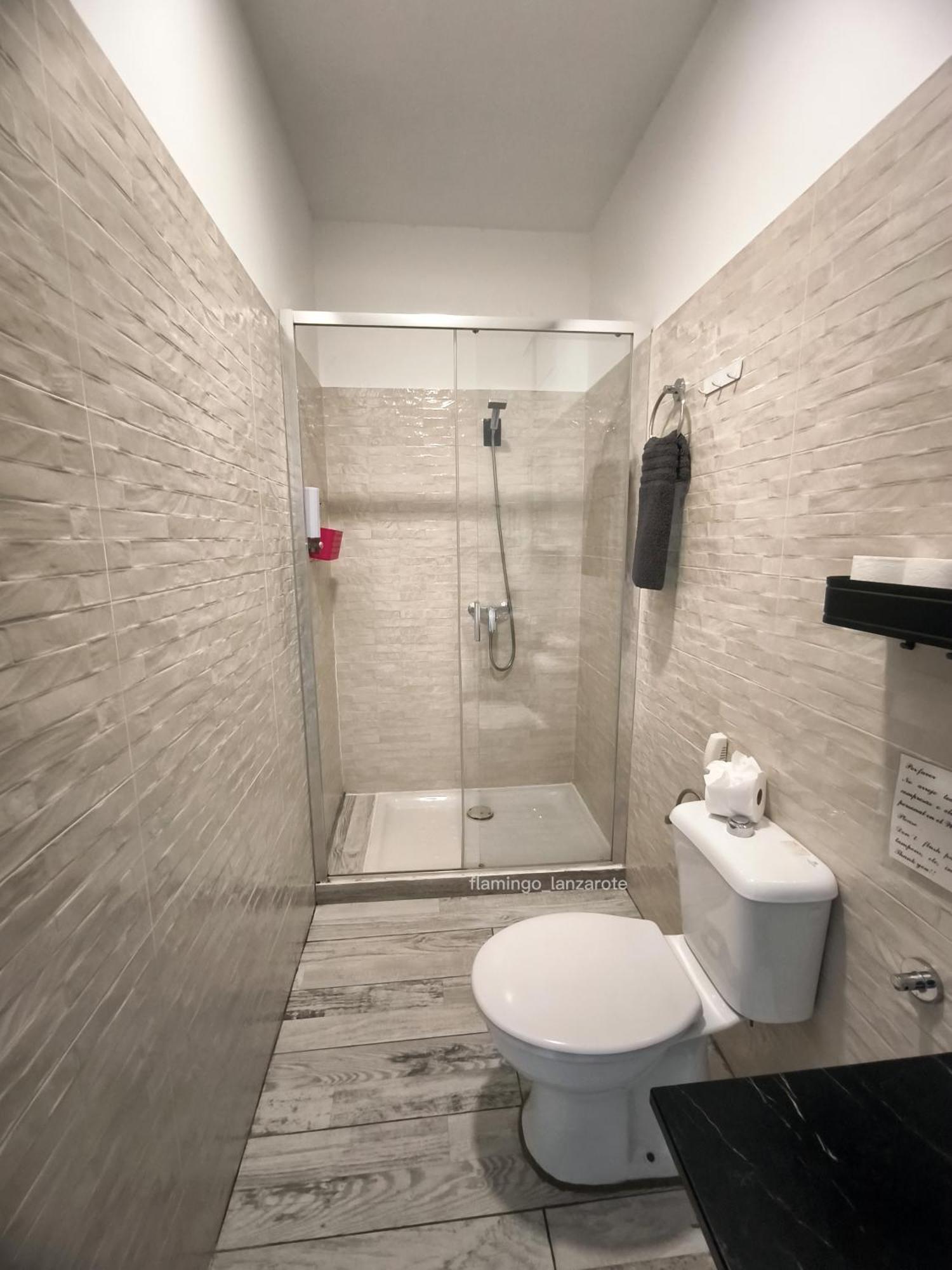 Habitacion Flamingo, Entrada Privada Y Bano Privado En Suite By Flamingo House, No Fumadores Arrecife  Εξωτερικό φωτογραφία
