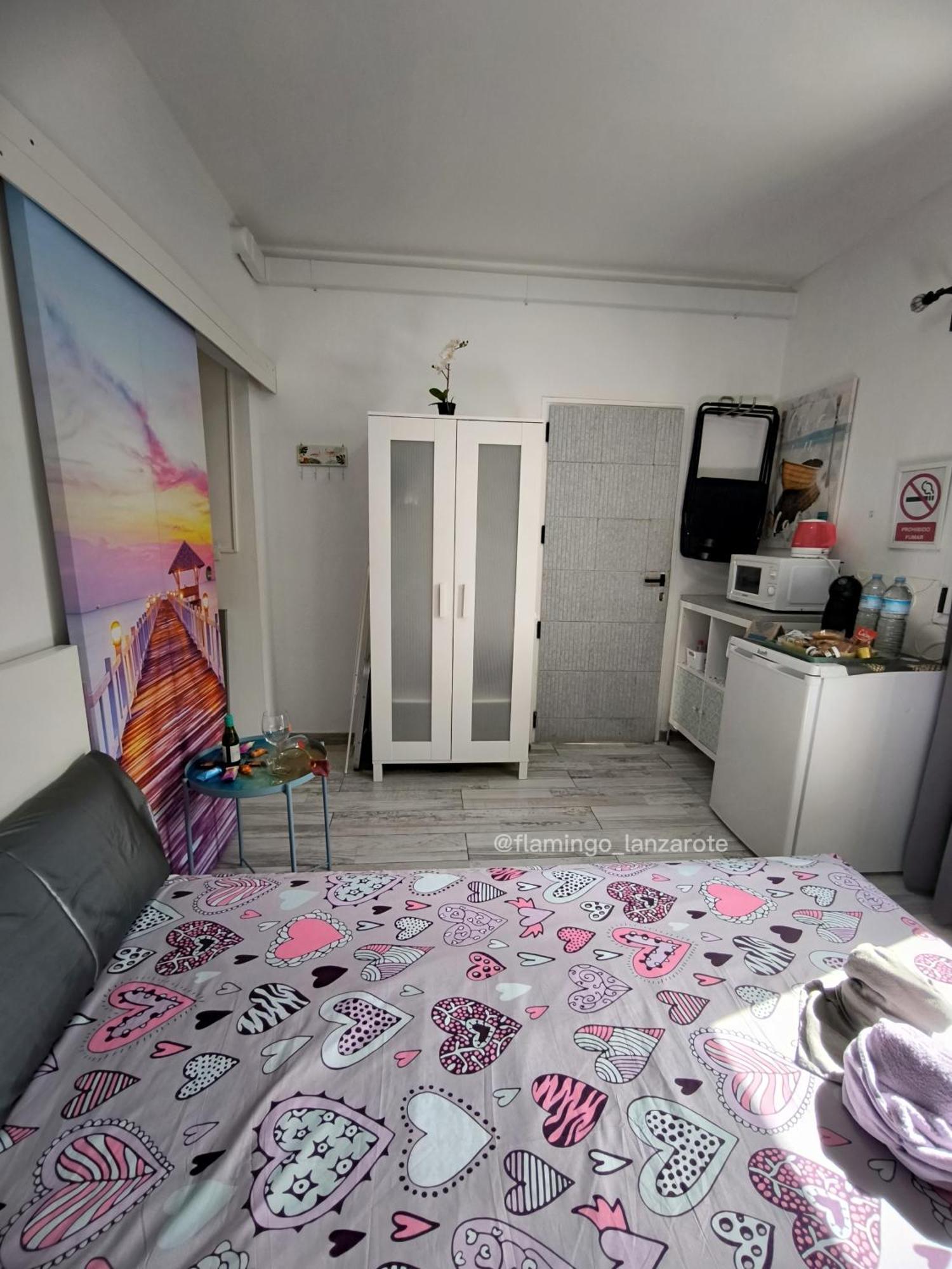 Habitacion Flamingo, Entrada Privada Y Bano Privado En Suite By Flamingo House, No Fumadores Arrecife  Εξωτερικό φωτογραφία